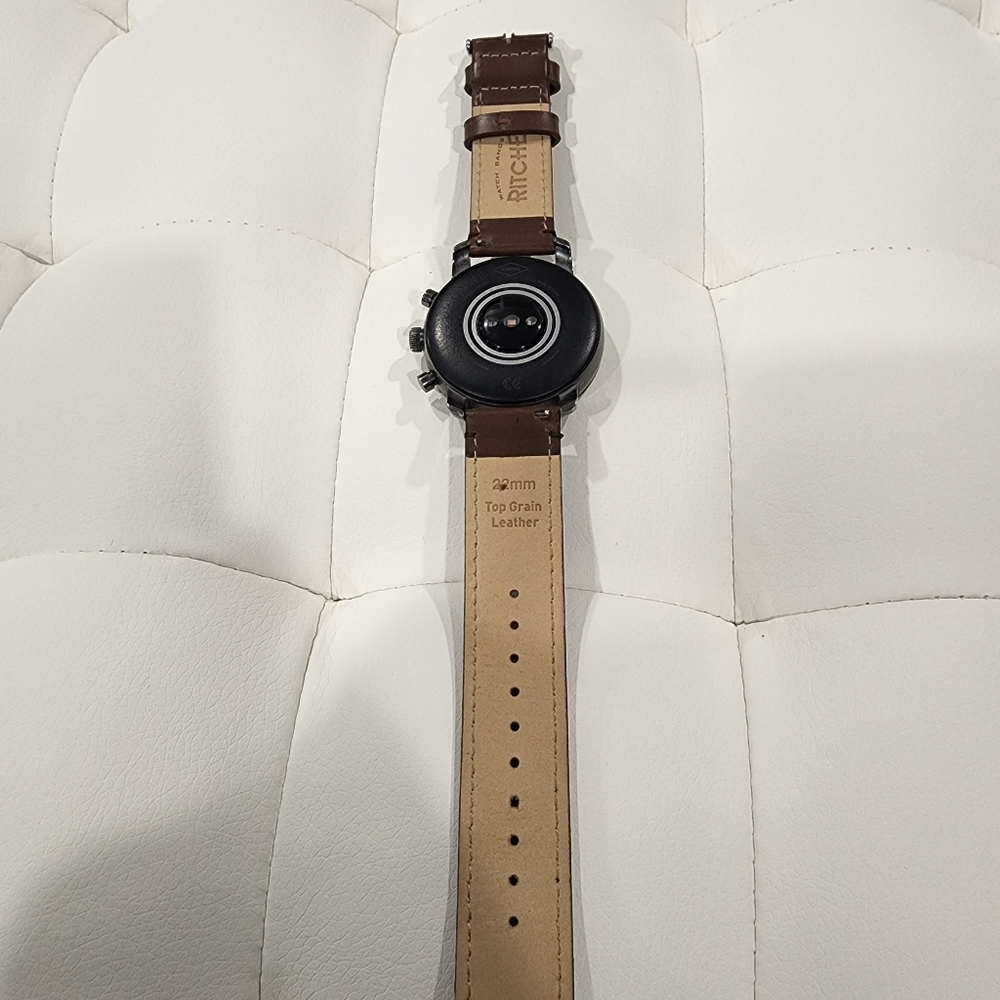 Fossil Explorist HR Gen 4 Smart Watch  Gun Metal and Leather Bands - Picture 7 of 10
